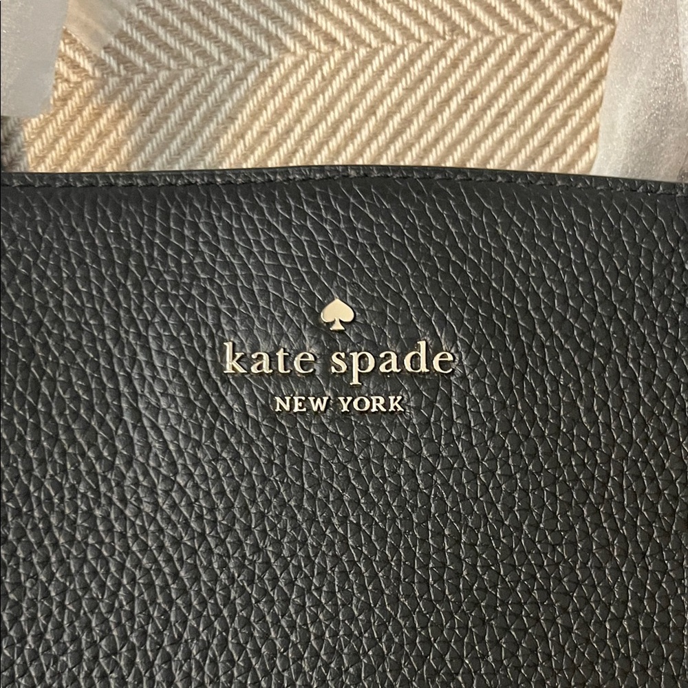 Kate Spade Dumpling Black Pebbled Tote NWT - Picture 2 of 9